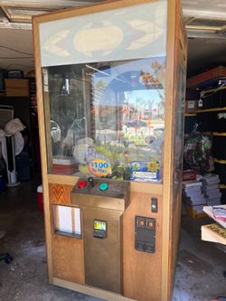 Claw machine