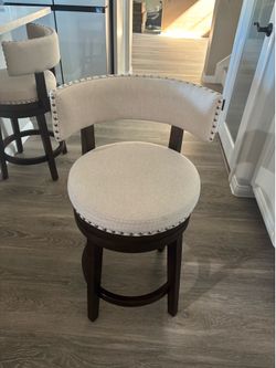 Bar stools 3 available $50 each