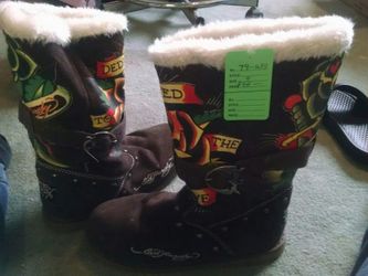 Authentic Ed Hardy boots size 9