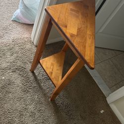 Corner Table