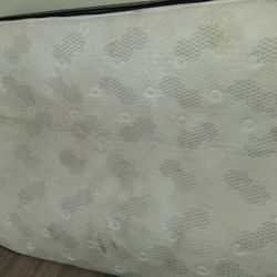 Used Queen Size Mattress For Sale.