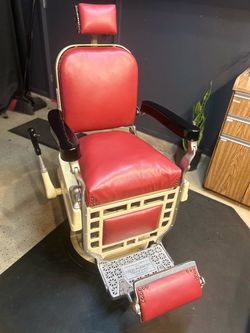 Barber chair