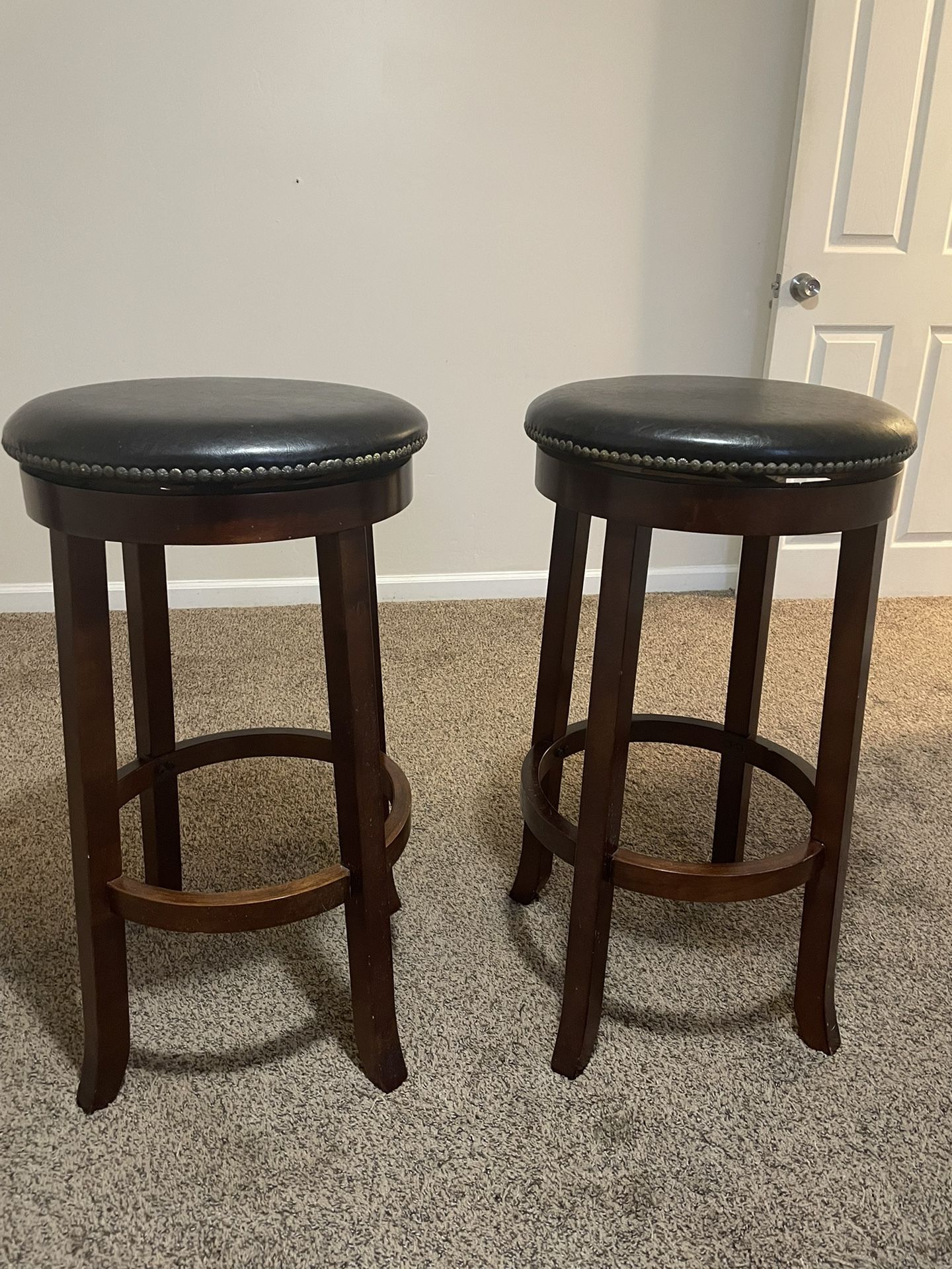 Bar Stools For Free 