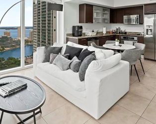 FREE WHITE SOFA