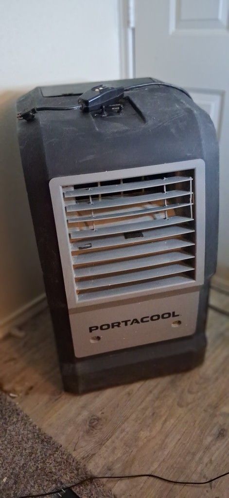 Portacool Cyclone 1000 portable evaporative cooler.