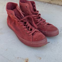 Size 10  Converse All Star High Tops Maroon Good Condition 