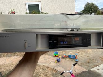 Vintage Sansui P-D11 record player