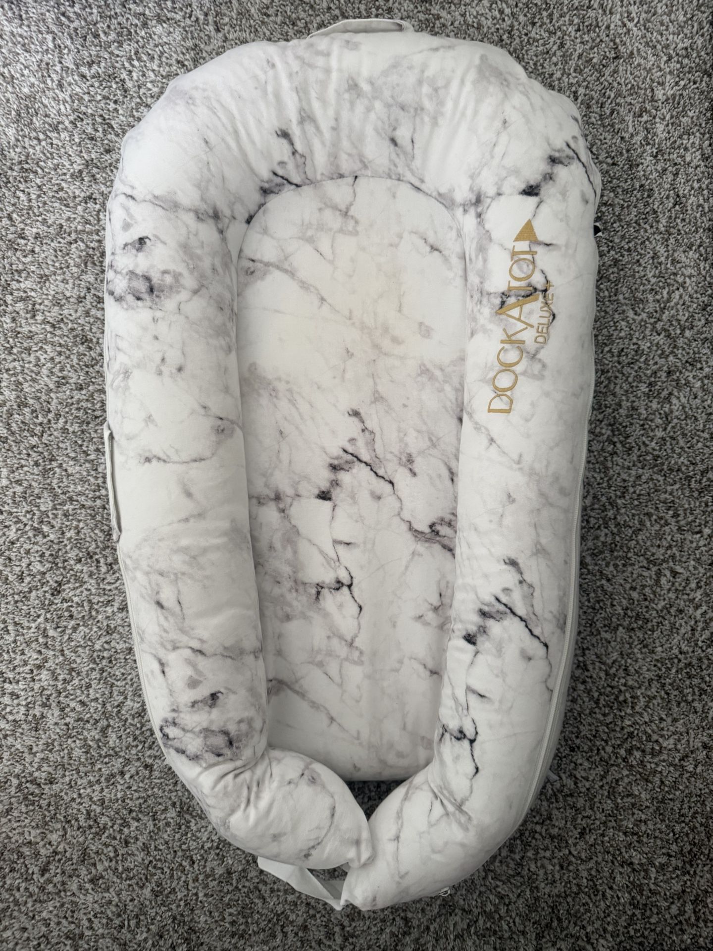 Dockatot Deluxe Plus