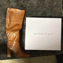 New Women’s Brown boots