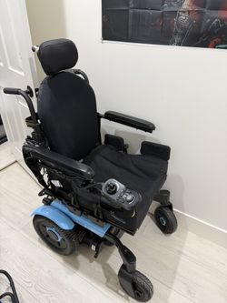 Heavy Duty Power Wheelchair 
