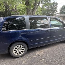 2013 Volkswagen Routan
