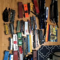  Huge electric track + train set bachmann rivarossi Locomotives Cars 