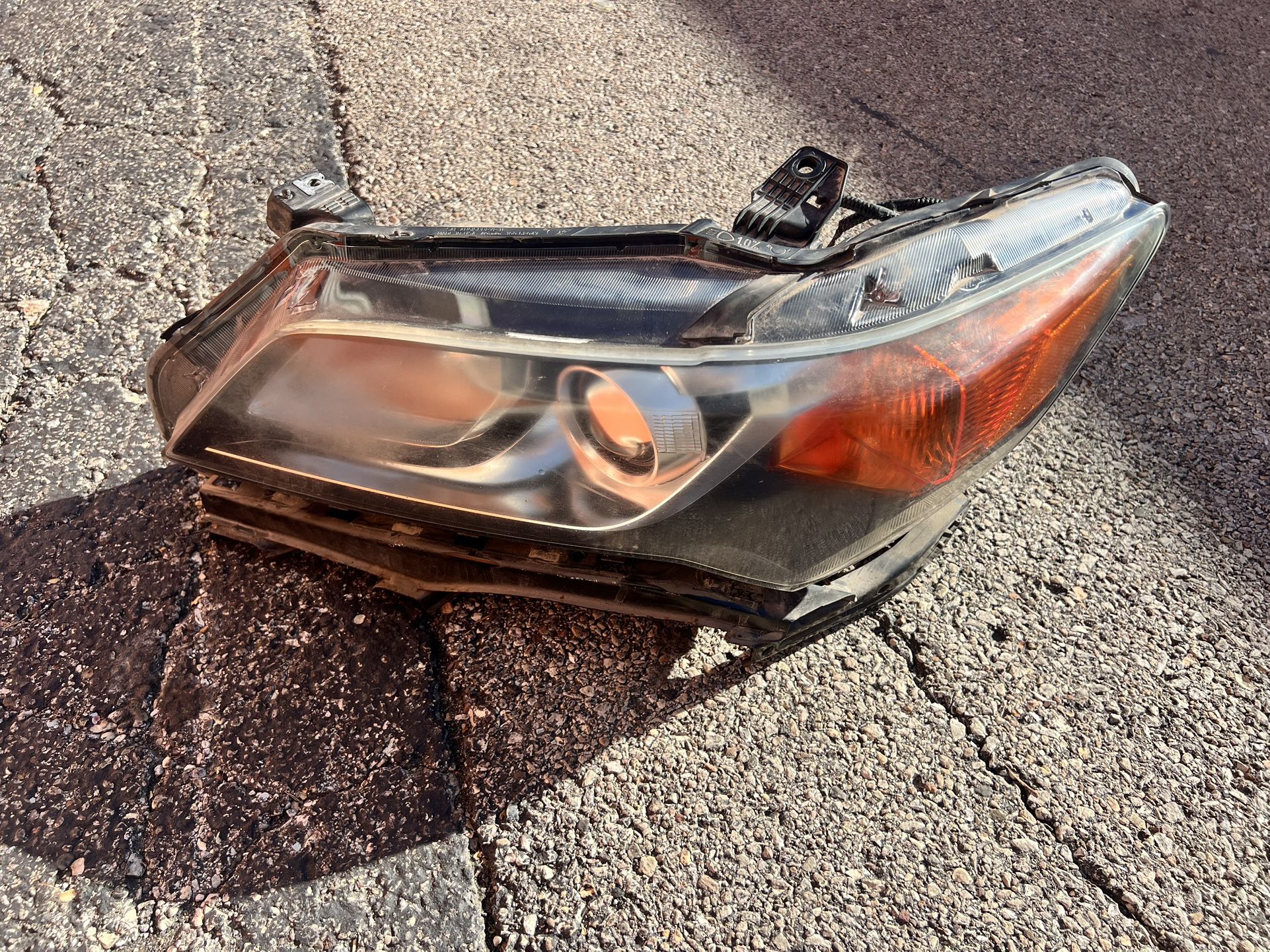 2013-2015 ACURA ILX Headlight Driver Left Side XENON HID HEADLAMP