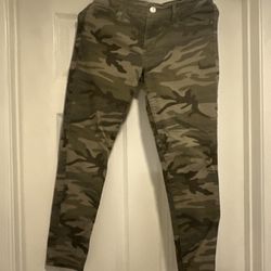 Ladies’ Clothing Size Small