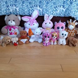 15 Stuffed Animals