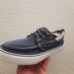 Sperry size 10