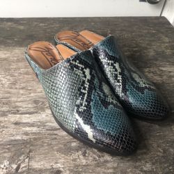 Zodiac Leather Slip On Mules Quartz Snake Print TEAL Pointed Toe Choose Size 6.5