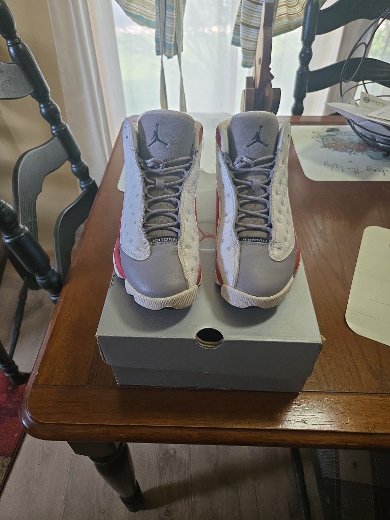 Grey Toe 13s