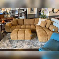 Comfortable livingroom Amber fabric sectional sofa w/ ottoman