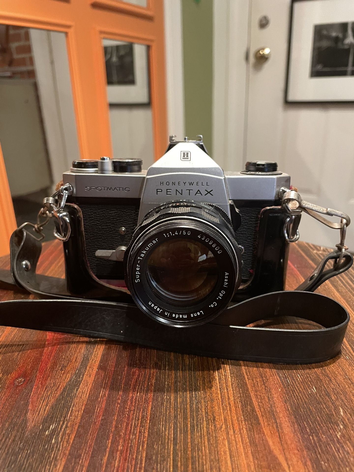 Pentax Spotmatic 35mm Camera (h)