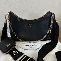 GENUINE - PRADA Purse in excellent, like new condition for sale🖤✨