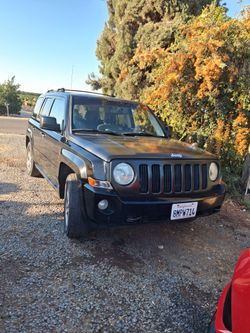 Se vende jeep patriot