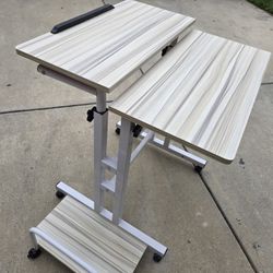 Desk - Adjustable