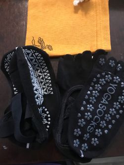 2 pairs of women yoga socks