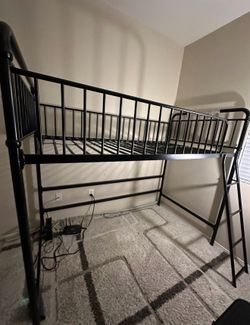 Loft bunk Bed