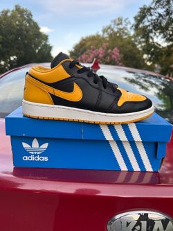 Air Jordan 1 Low size 6.5Y