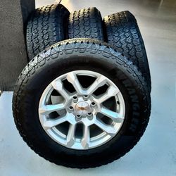 Newly Set ! Chevy Silverado Tahoe Suburban 18" Wheels & Goodyear LT Tires 