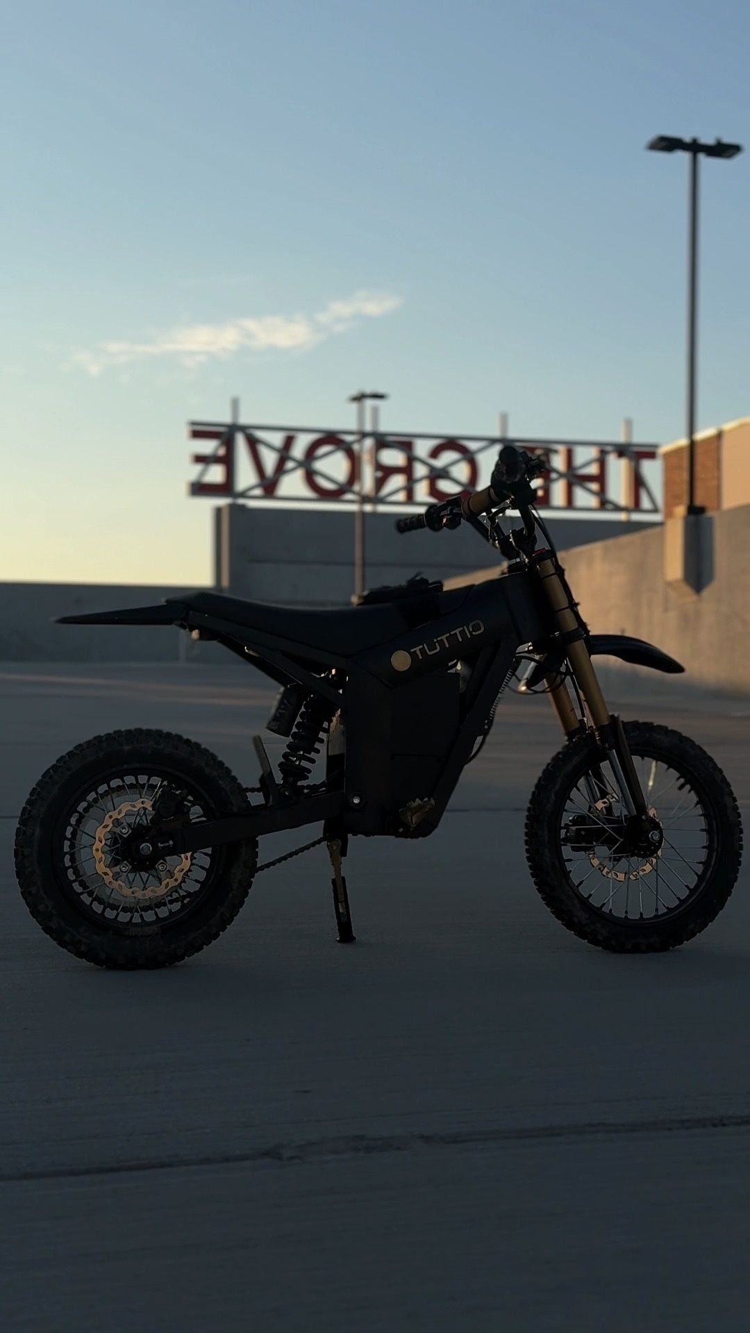 Modded Tuttio Soleil 01