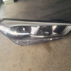 HeadLight Hiuday Tucson 2017