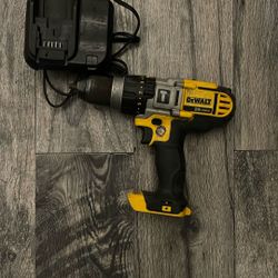 Dewalt Drill With Charger 