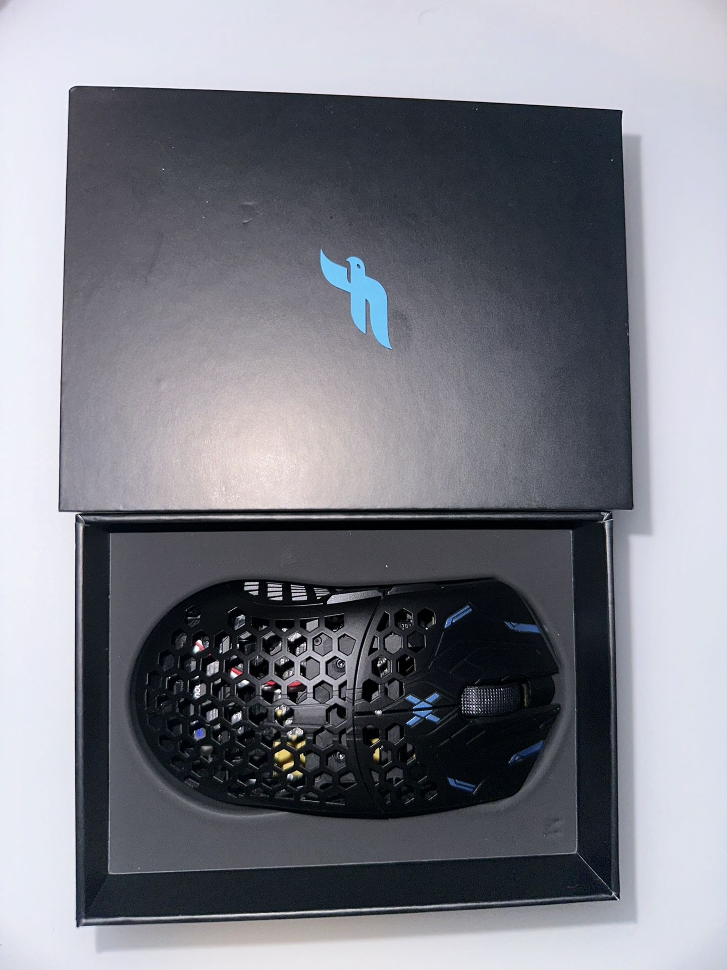 Finalmouse ULX Phantom Lion(M) (batch1) 【公式通販】