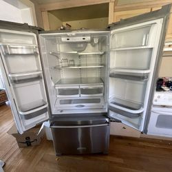 Great Condition Kitchen Aid Refrigerator 