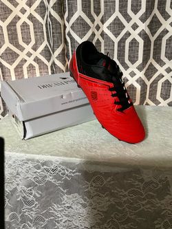 Men's soccer shoes, size 9, red