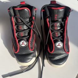 Boys Jordan Shoes
