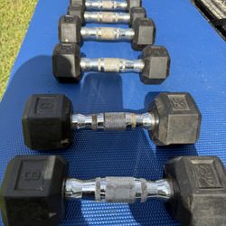 Set Of 3 Pairs Of Rubberized Dumbbells 