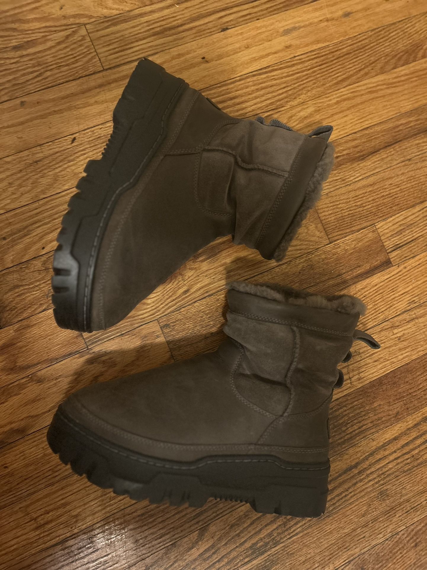 Uggs Men Heritage Pull On Trail Gazer