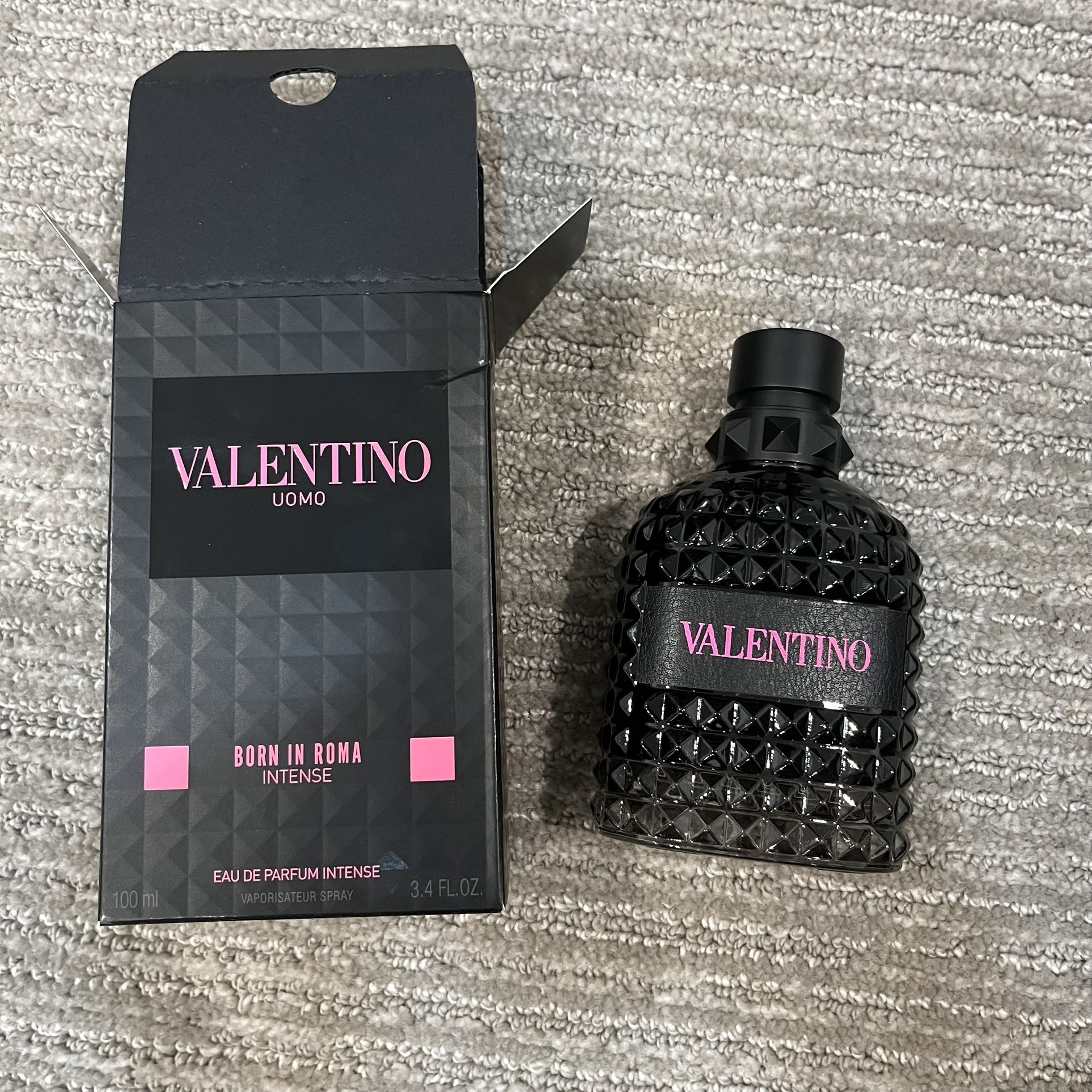 Uomo Born in Roma Intense Eau de Parfum