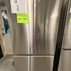 Lg Counter Depth Refrigerator 32in Width 
