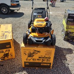 New DeWalt 21"   196cc E-GOV Engine 3-in-1 Gas RWD Self Propelled Lawn Mower