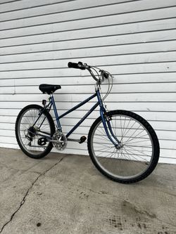 Women’s Mountain Bike