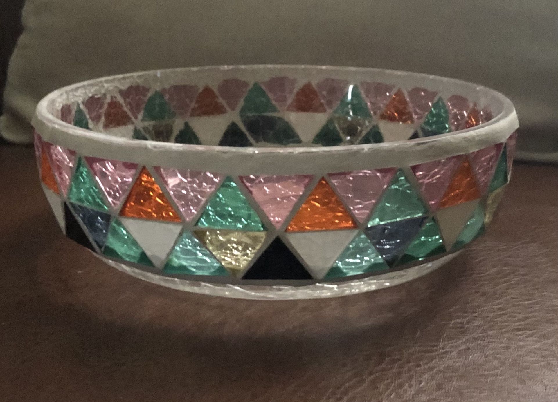 Mini Mosaic Crackle Glass Raised Yankee Candle Co. Pillar Candle Holder 7” D