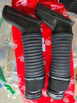 Mercedes C300 intake air hoses