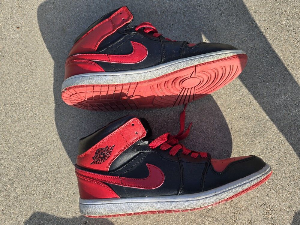 Nike Air Jordan 1, High Strap Retro Black Red BRED, Size 12, Serial No. 342132-061