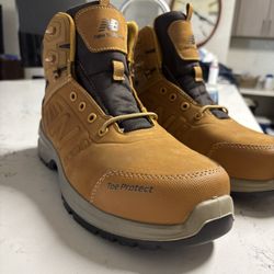 Work Boots - New Balance 11.5M
