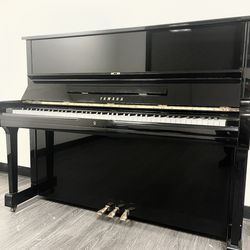 Like new Yamaha U1A Upright Piano