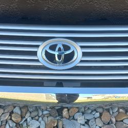 PARRILLA PARA TOYOTA TUNDRA 2014 2020 